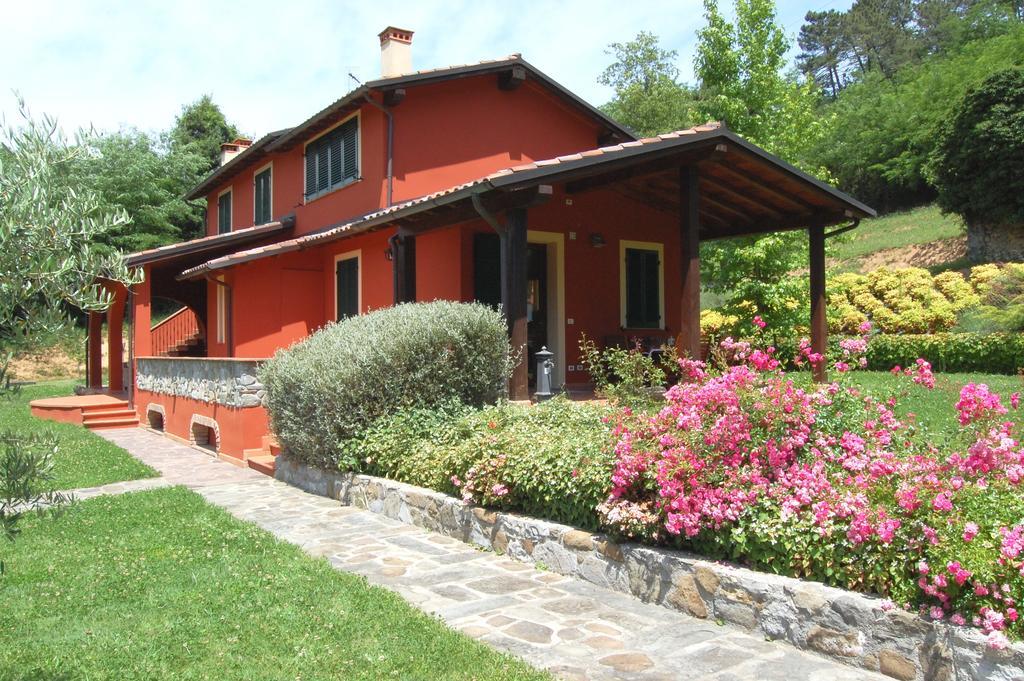 Villa Vitalina Ghivizzano Exteriör bild